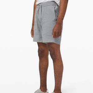 Lululemon Bowline Shorts Ripstop 8" length size M